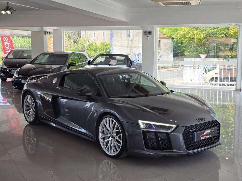 Cinza Usado 2016 Audi R8 Coupé Coupé | € 149.950 - Imagem 1/4