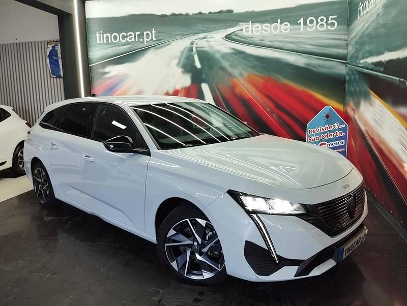 Usado Peugeot 308 SW 130 HP (95 kW) 2024 Branco Carrinha