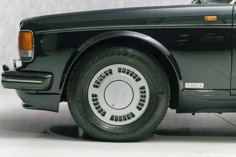 Usado Bentley Turbo R 389 HP (286 kW) 1993 Azul Sedan