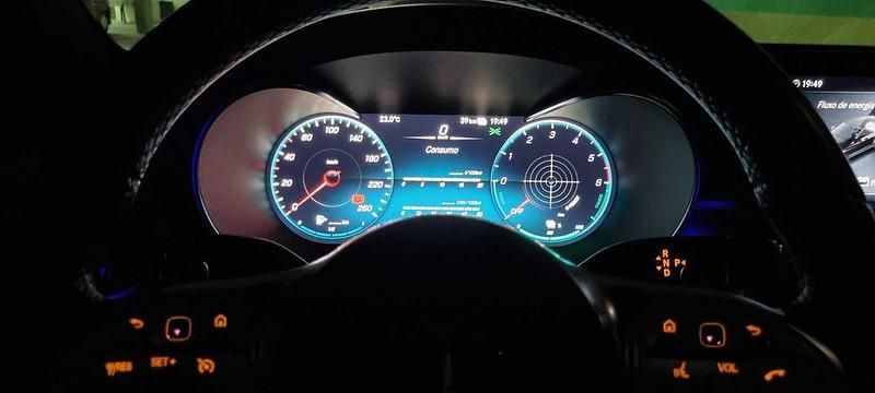 Usado 2020 Mercedes C300e AMG Carrinha | € 28.000 (Preço elevado) - Imagem 1/4