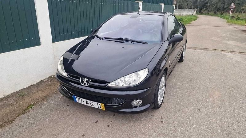 Usado 2005 Peugeot 206 CC Cabrios | € 4.900 - Imagem 1/4