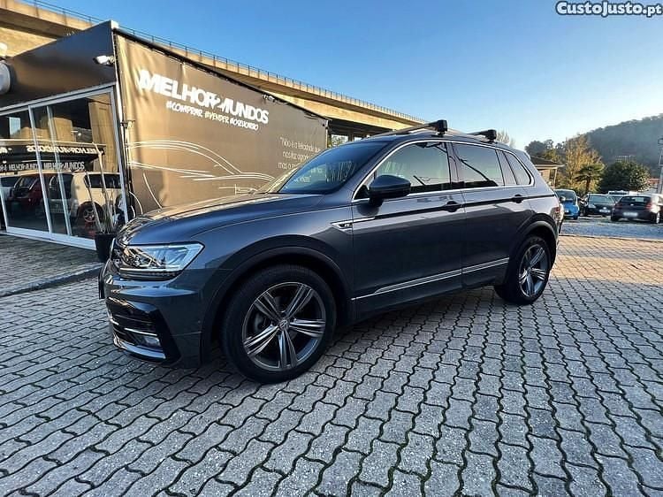 Cinza Usado 2019 VW Tiguan R-line SUV | € 35.990 (Caro) - Imagem 1/1