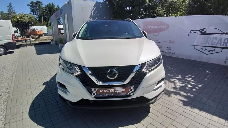 Branco pérola Usado 2018 Nissan Qashqai N-Connecta SUV | € 19.350 (Preço justo) - Imagem 1/4