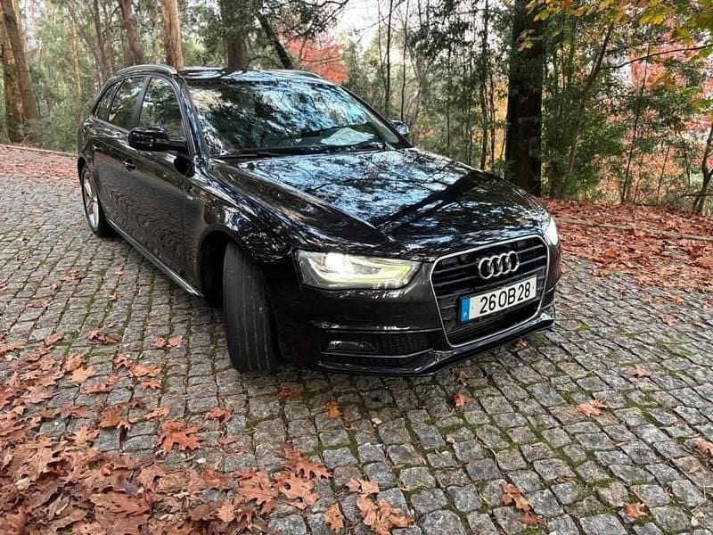 Usado Audi A4 S-Line 136 HP (100 kW) 2013 Preto Carrinha