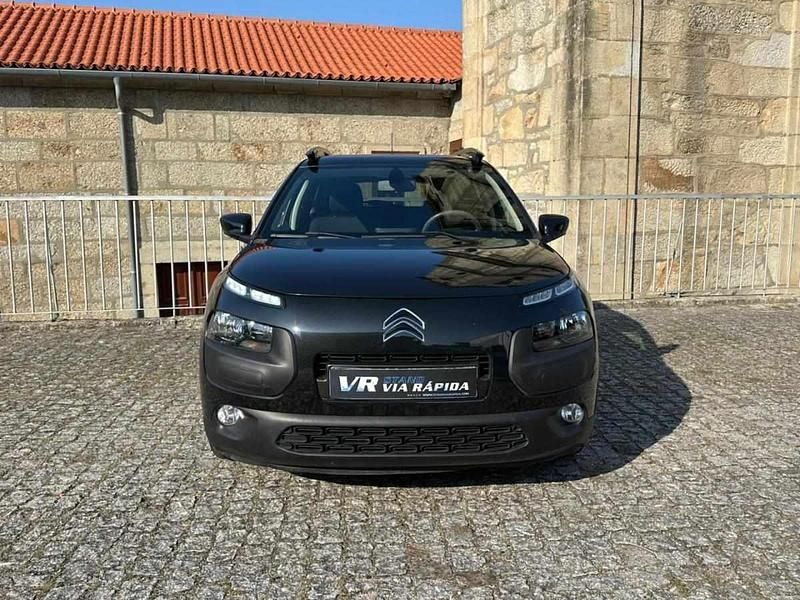 Usado Citroën C4 Cactus 82 HP (60 kW) 2018 Preto Citadino