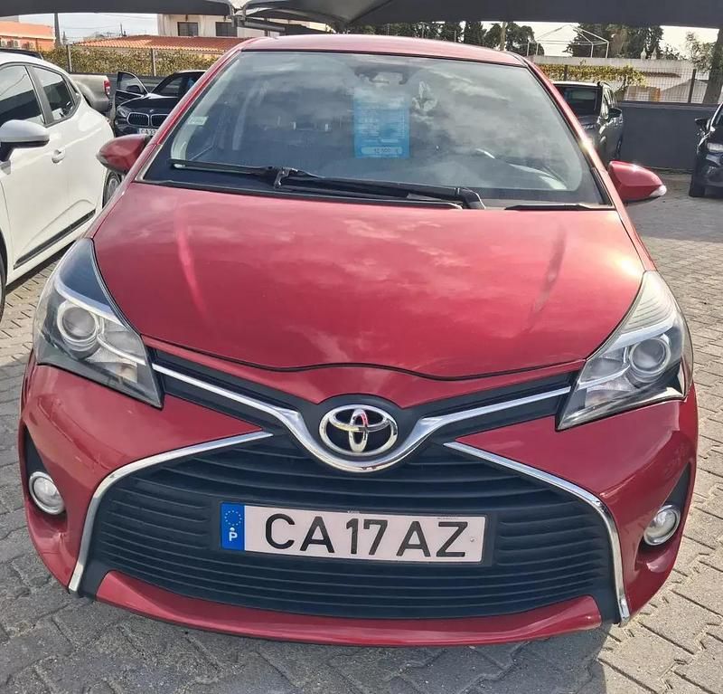 Vermelho Usado 2016 Toyota Yaris Comfort | € 11.900 (Preço justo) - Imagem 1/4