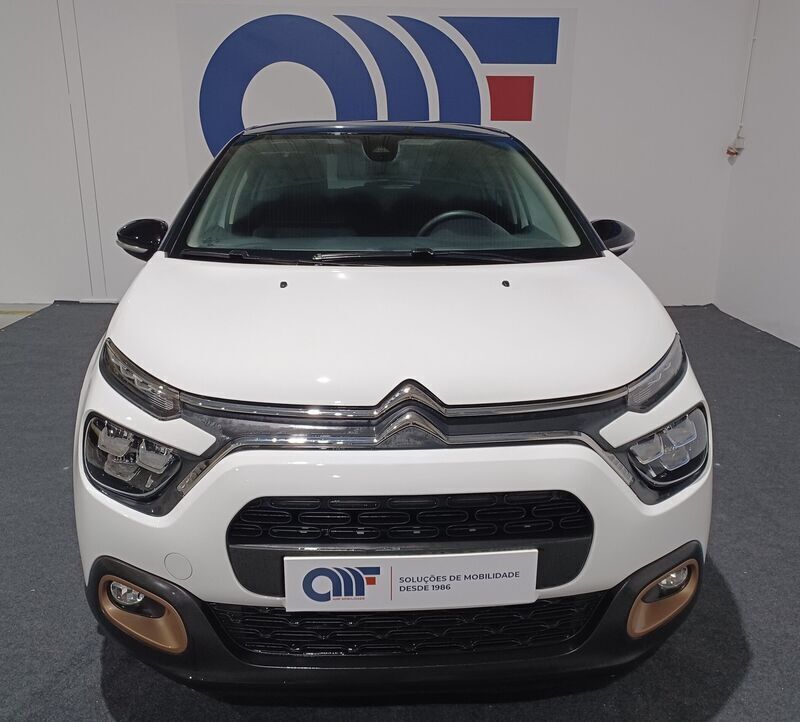 Branco Usado 2022 Citroën C3 PureTech Citadino | € 16.990 (Caro) - Imagem 1/4