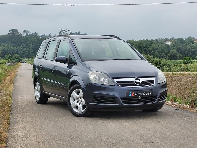 Cinza Usado 2007 Opel Zafira Cosmo Monovolume | € 6.250 (Preço justo) - Imagem 1/4