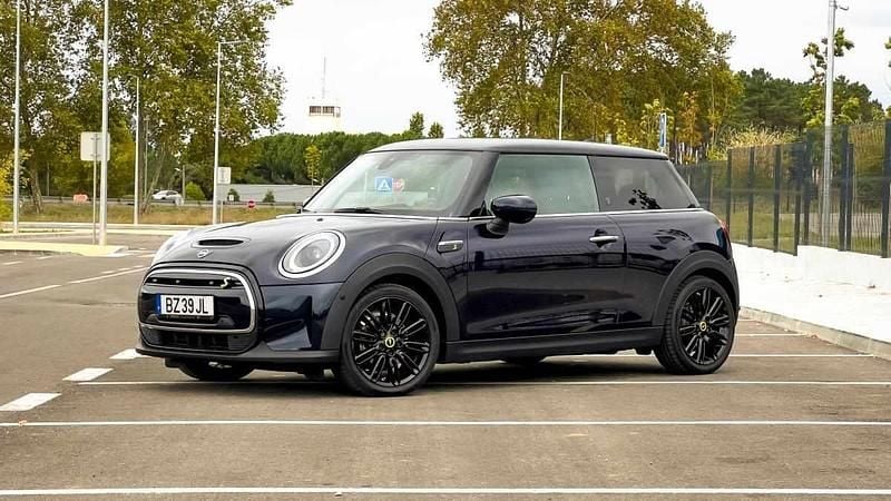 Outra Usado 2023 Mini Cooper Citadino | € 25.950 (Caro) - Imagem 1/4