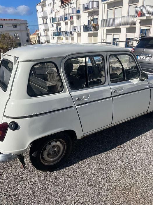 Usado 1982 Renault R4 Sedan | € 1.750 - Imagem 1/4