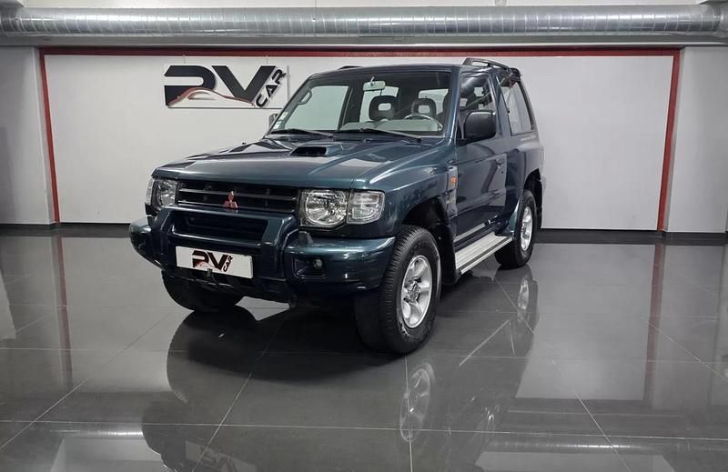 Verde Usado 1998 Mitsubishi Pajero SUV | € 19.990 - Imagem 1/4