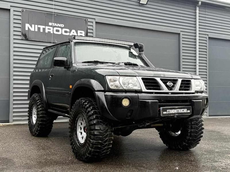 Usado Nissan Patrol 129 HP (94 kW) 1998 Verde SUV