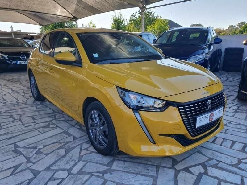 Amarelo Usado 2021 Peugeot 208 Style Citadino | € 15.990 (Preço justo) - Imagem 1/4