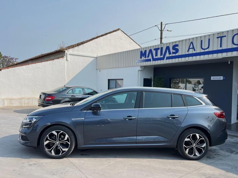 Usado Renault Mégane IV 115 HP (84 kW) 2018 Cinzento Carrinha