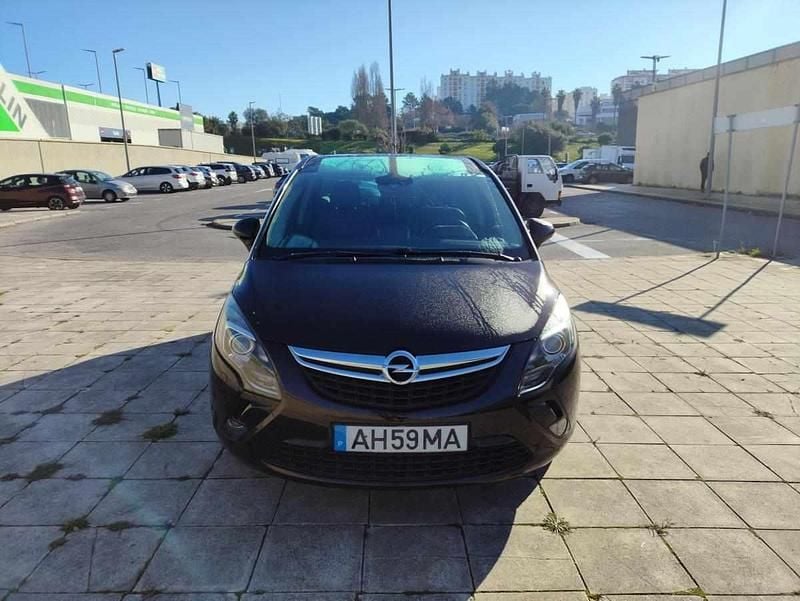 Vermelho Usado 2016 Opel Zafira Monovolume | € 10.500 (Super Preço) - Imagem 1/4