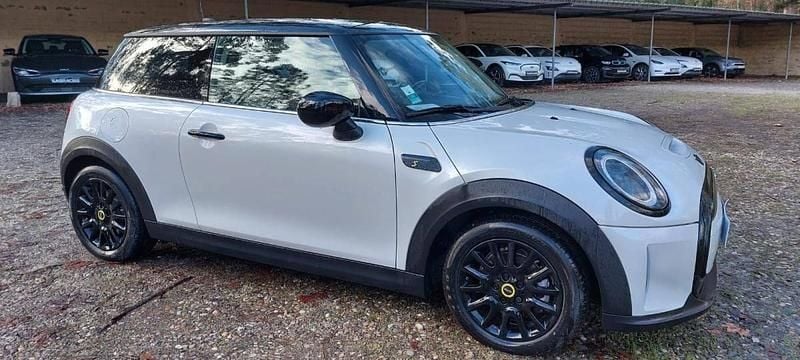 Branco Usado 2023 Mini Cooper Citadino | € 21.300 (Preço justo) - Imagem 1/4