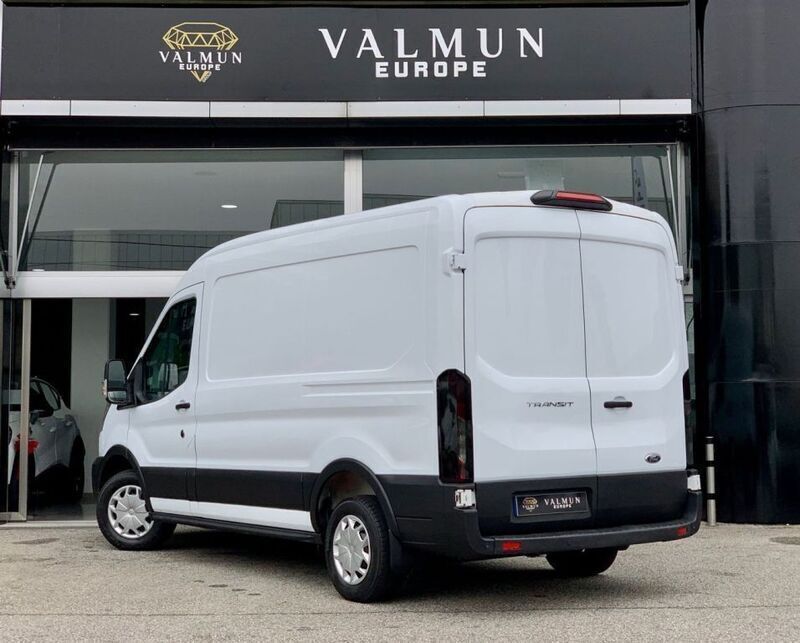 Usado Ford Transit Trend 170 HP (125 kW) 2019 Branco Sedan