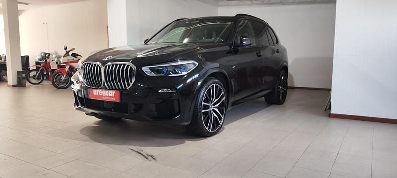 Preto Usado 2020 BMW X5 SUV | € 59.500 - Imagem 1/4