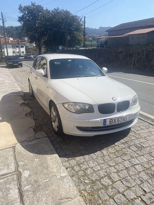Usado 2010 BMW 116 Sport Line Citadino | € 8.490 (Preço justo) - Imagem 1/4