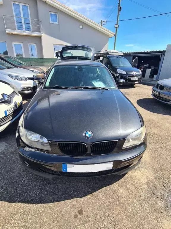 Azul Usado 2006 BMW 116 Citadino | € 7.400 - Imagem 1/4