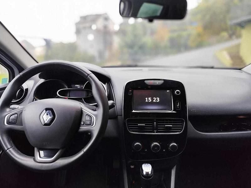 Usado Renault Clio GrandTour 90 HP (66 kW) 2019 Branco Carrinha