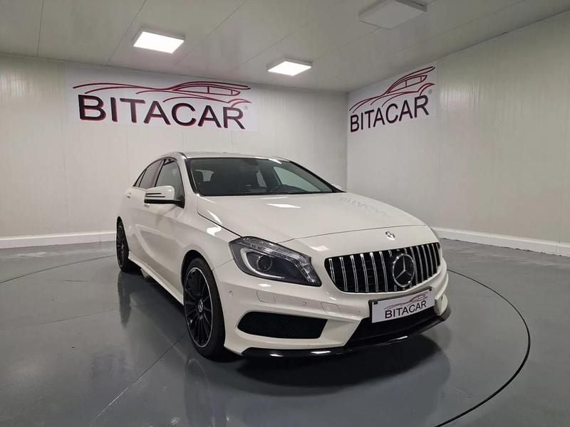 Branco Usado 2015 Mercedes A180 | € 18.950 (Caro) - Imagem 1/4