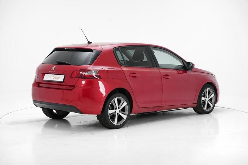 Usado Peugeot 308 100 HP (73 kW) 2017 Vermelho