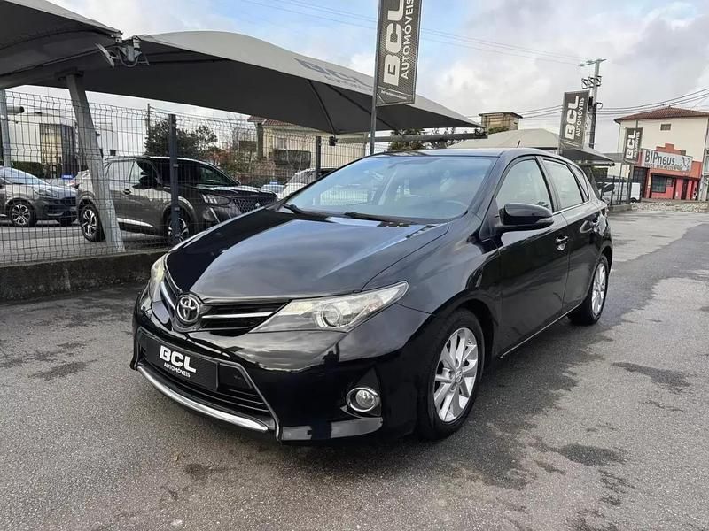 Usado Toyota Auris Sol 125 HP (91 kW) 2013 Preto Citadino