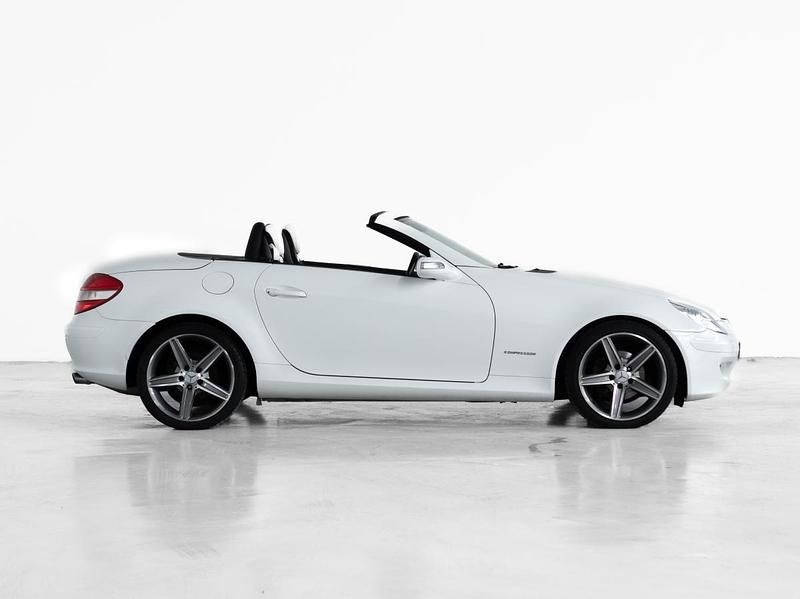 Usado Mercedes 200 163 HP (119 kW) 2005 Branco