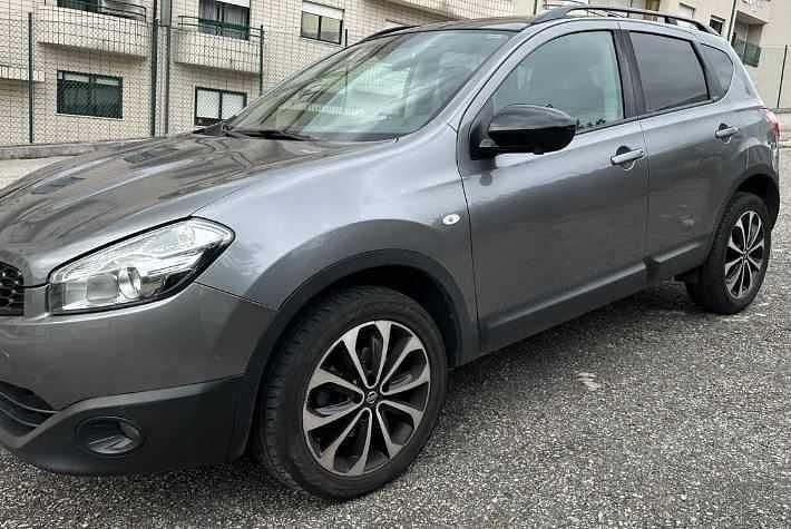 Cinzento Usado 2013 Nissan Qashqai SUV | € 13.500 (Preço elevado) - Imagem 1/1