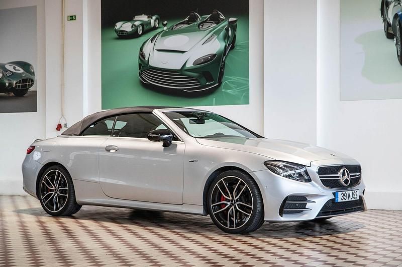 Cinza Usado 2018 Mercedes E53 AMG AMG Cabrios | € 69.500 - Imagem 1/4