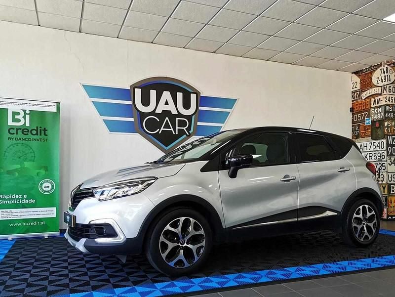 Cinzento Usado 2019 Renault Captur SUV | € 16.900 (Preço justo) - Imagem 1/4