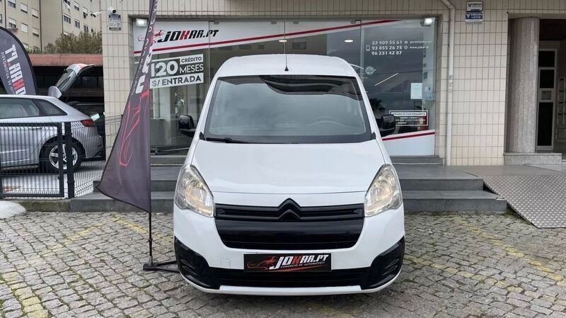 Branco Usado 2016 Citroën Berlingo Feel Monovolume | € 9.990 (Super Preço) - Imagem 1/4