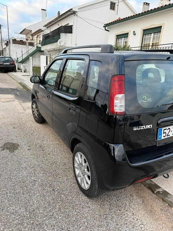 Usado Suzuki Ignis 83 HP (61 kW) 2003 Preto Citadino