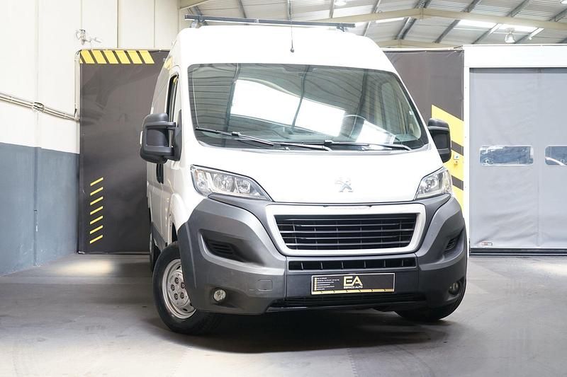 Branco Usado 2019 Peugeot Boxer Van | € 20.980 (Preço elevado) - Imagem 1/4