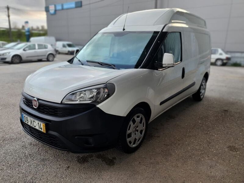 Usado Fiat Doblò 120 HP (88 kW) 2019 Branco Monovolume