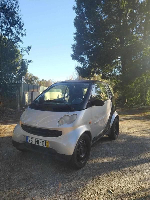 Cinzento Usado 2005 Smart ForTwo Cabrio Cabrios | € 2.900 - Imagem 1/4