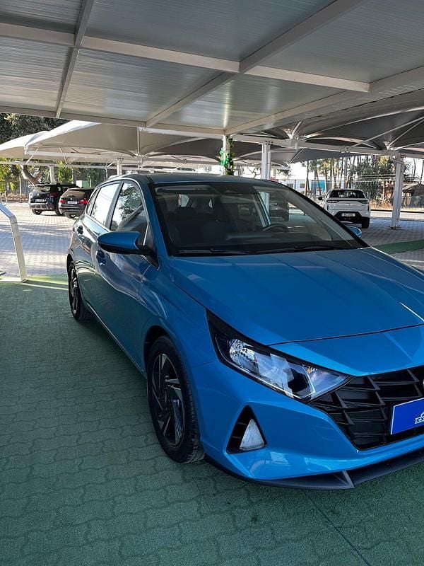 Usado Hyundai i20 Comfort 84 HP (61 kW) 2022 Azul Citadino
