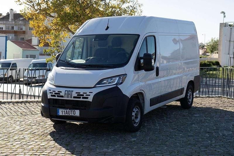 Branco Usado 2025 Fiat Ducato Van | € 35.000 (Preço justo) - Imagem 1/4