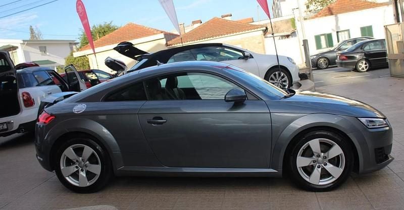 Usado Audi TT 180 HP (132 kW) 2016 Cinza Coupé