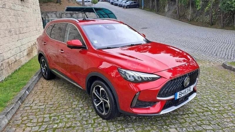 Usado MG HS 258 HP (189 kW) 2024 Vermelho SUV