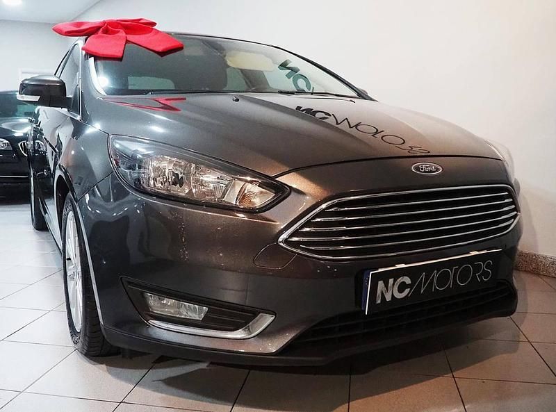 Usado Ford Focus 120 HP (88 kW) 2016 Antracite