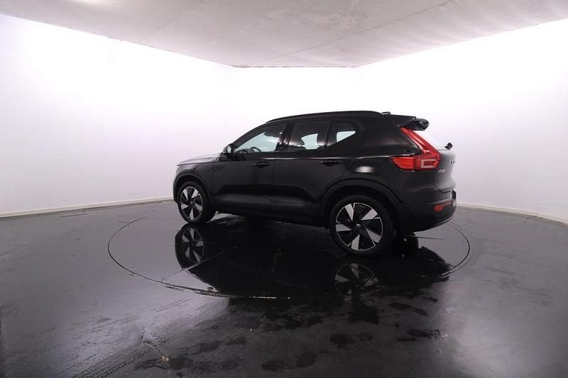 Usado Volvo XC40 185 kW (252 HP) 2024 Preto SUV