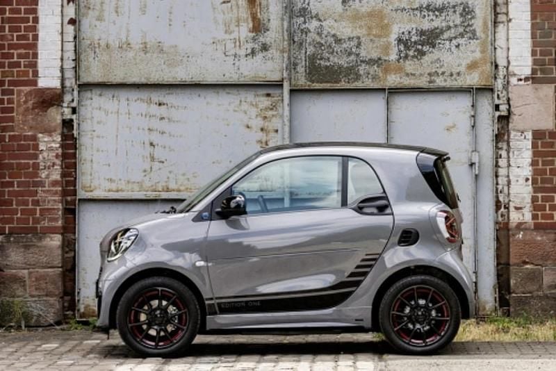 Cinzento Usado 2020 Smart ForTwo Electric Drive Pulse Coupé | € 14.900 (Preço elevado) - Imagem 1/4