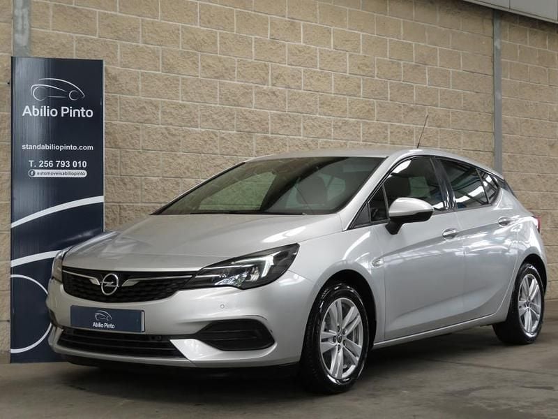 Usado Opel Astra GS Line 130 HP (95 kW) 2020 Cinzento claro met. Sedan