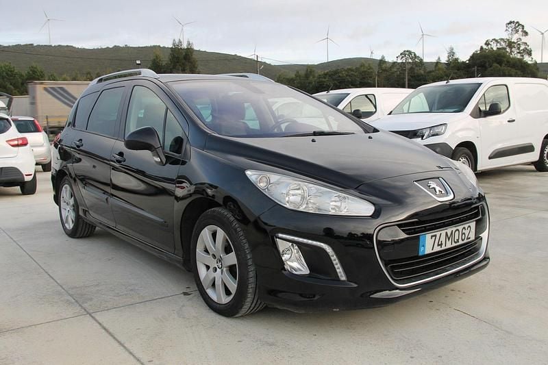 Usado Peugeot 308 Access 112 HP (82 kW) 2012 Preto Carrinha