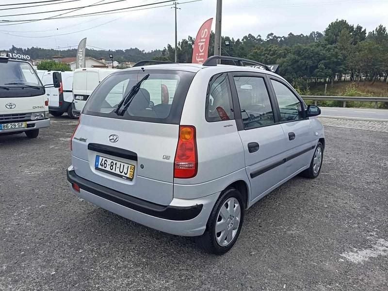 Usado Hyundai Matrix GLS 82 HP (60 kW) 2002 Cinza Monovolume