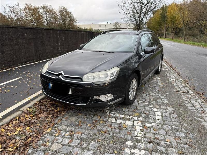 Usado 2012 Citroën C5 Sedan | € 5.899 (Preço justo) - Imagem 1/4