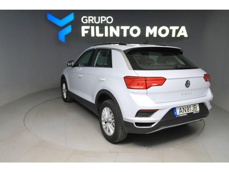 Usado VW T-Roc Style 110 HP (80 kW) 2022 Cinzento SUV