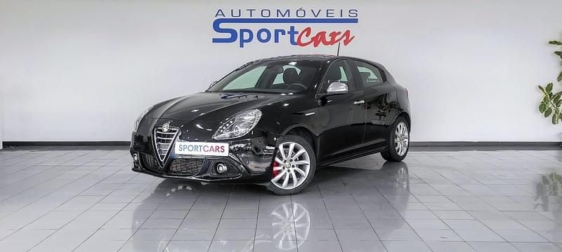 Usado Alfa Romeo Giulietta Exclusive 105 HP (77 kW) 2014 Preto
